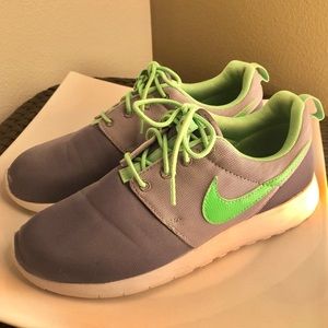 Nike Roshe Youth